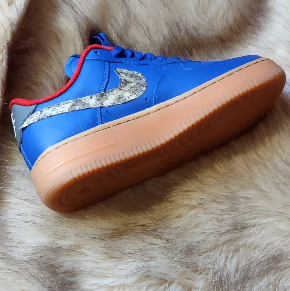 New Women's Air Force One sneakers Sz 6.5 animal print python snake